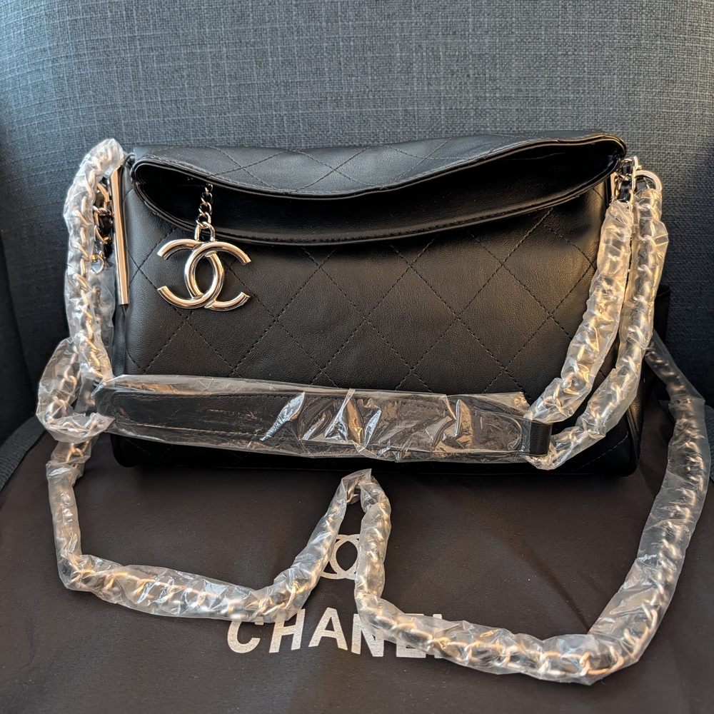 GWP/VIP CC Black Quilted Women's Bag